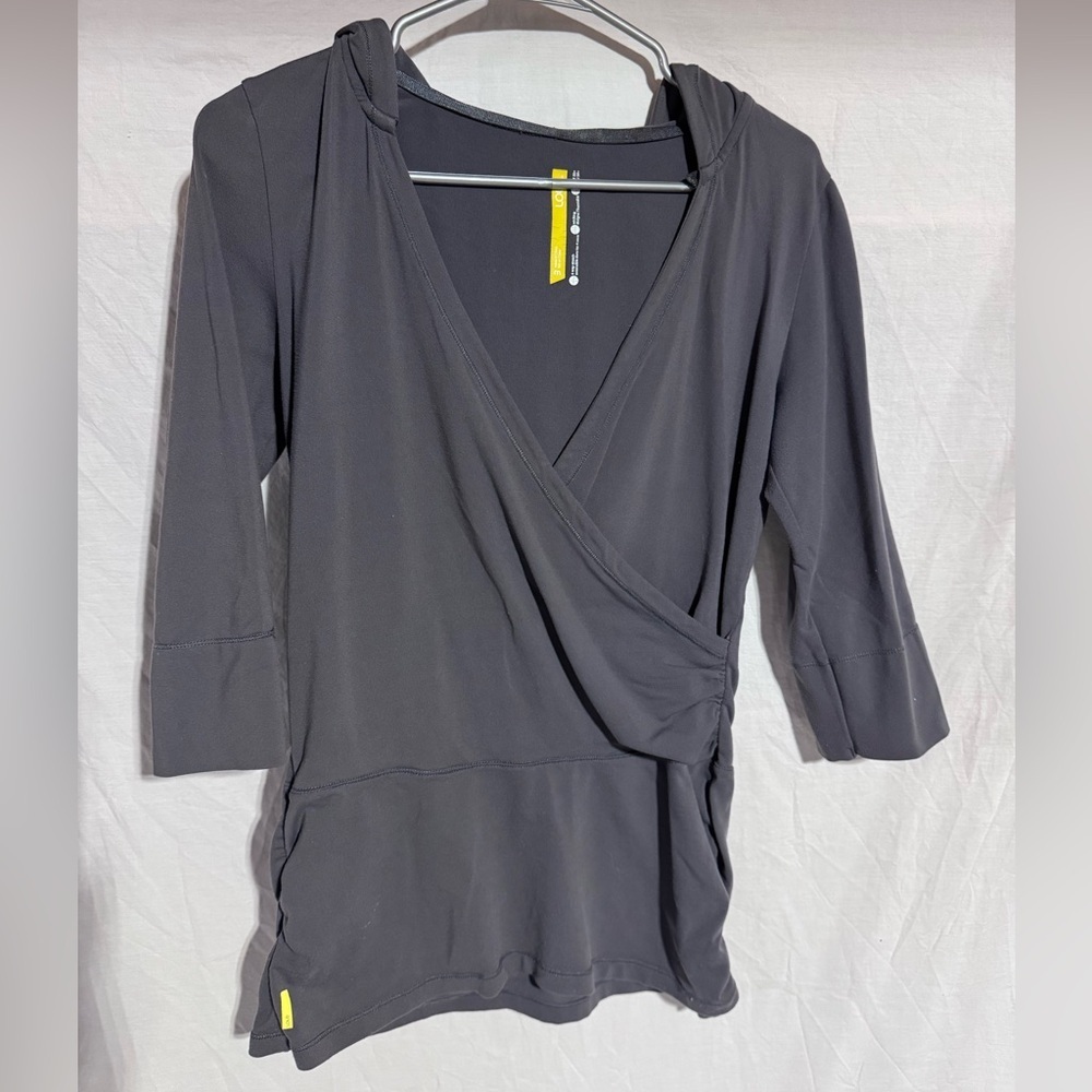 Lole athletic athleisure gray tennis top with hood Size Medium
